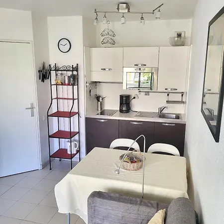 3-stars Ac With Pool, And Park Apartman Juan-les-Pins